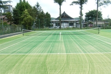 京都市同志社中学校・高等学校、岩倉キャンパスのテニスコートを改修
