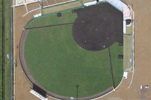 新潟市に本格的な天然芝の白根野球場が誕生。2013年4月オープン